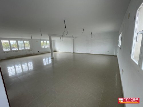 LOCAL NUEVO EN VENTA EN DON BENITO (ZONA COMERCIAL)