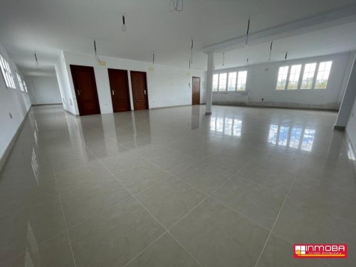 LOCAL NUEVO EN VENTA EN DON BENITO (ZONA COMERCIAL)