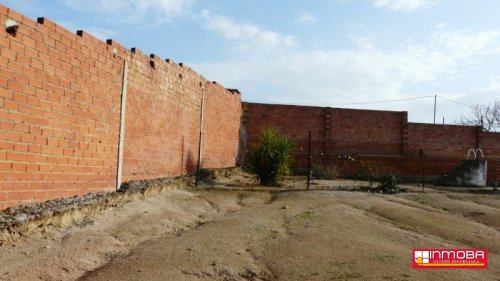 SOLAR INDUSTRIAL NUEVO EN VENTA EN GUAREÑA (EXTRARADIO)