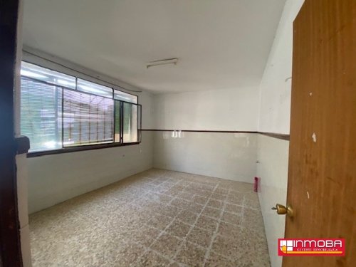 LOCAL NUEVO EN VENTA EN GUAREÑA (CENTRO)