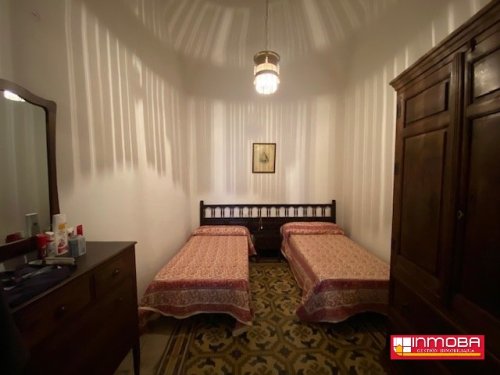 CASA SEÑORIAL NUEVO EN VENTA EN GUAREÑA (CENTRO)