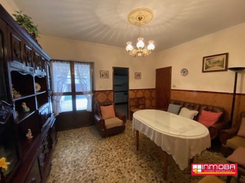 CASA NUEVO EN VENTA EN GUAREÑA (EXTRARADIO)