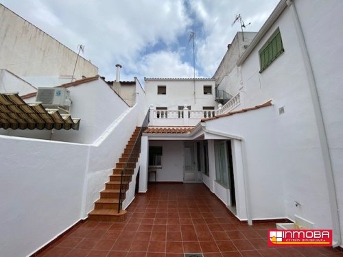 CASA NUEVO EN VENTA EN GUAREÑA (SEMI CENTRO)
