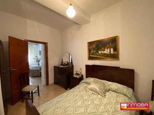 CASA NUEVO EN VENTA EN GUAREÑA (SEMI CENTRO)