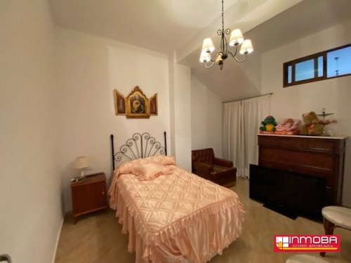 CASA NUEVO EN VENTA EN GUAREÑA (SEMI CENTRO)