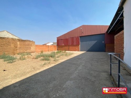 INDUSTRIAL BUILDING FOR RENT IN GUAREÑA, BADAJOZ