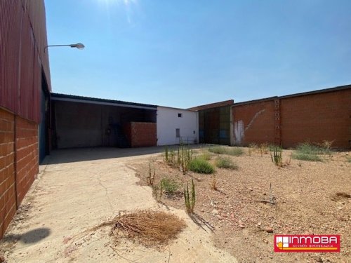 NAVE NUEVO EN ALQUILER EN GUAREÑA (EXTRARADIO)