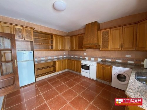 CASA NUEVO EN VENTA EN GUAREÑA (SEMI CENTRO)