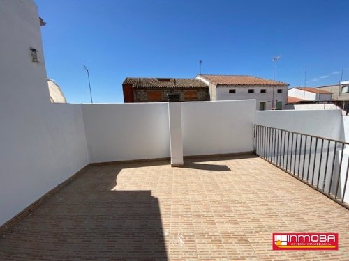 CASA NUEVO EN VENTA EN GUAREÑA (SEMI CENTRO)