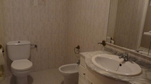 PISO NUEVO EN VENTA EN DON BENITO (ZONA COMERCIAL)