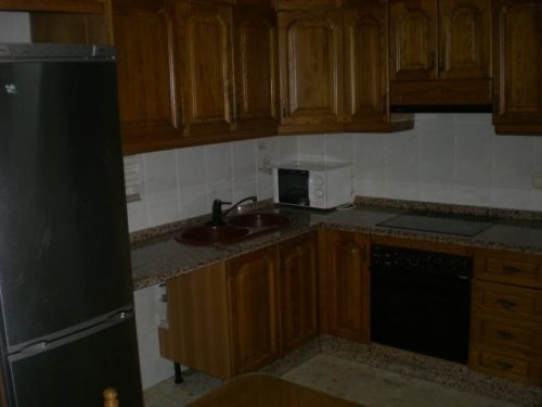 PISO NUEVO EN VENTA EN DON BENITO (ZONA COMERCIAL)