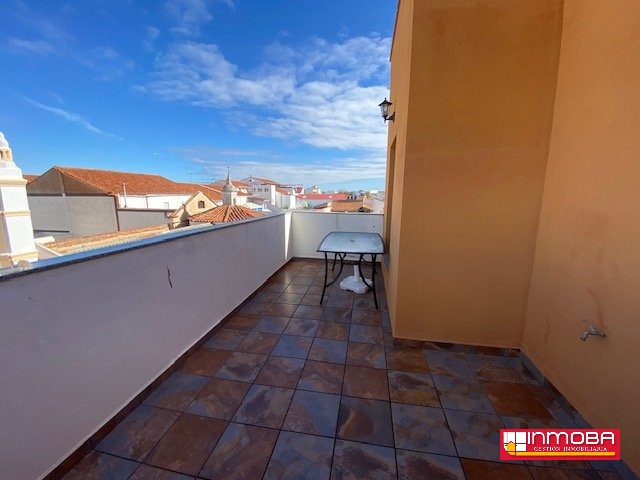 CASA NUEVO EN VENTA EN GUAREÑA (CENTRO)