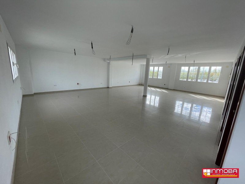 LOCAL NUEVO EN VENTA EN DON BENITO (ZONA COMERCIAL)