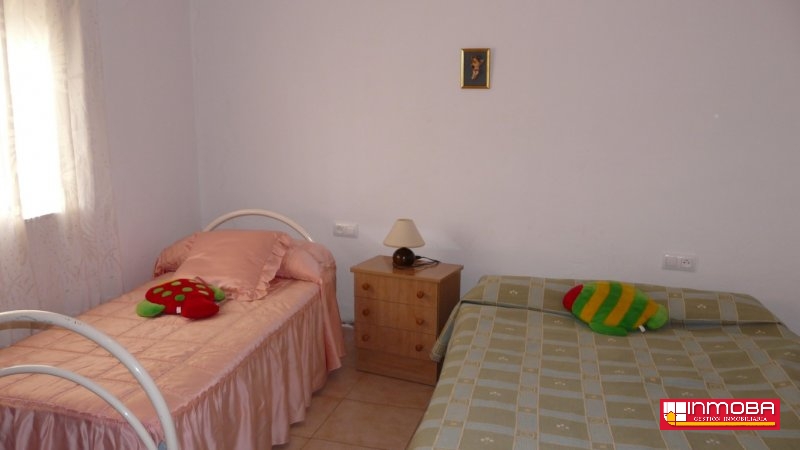CASA NUEVO EN VENTA EN ZARZA, LA (EXTRARADIO)