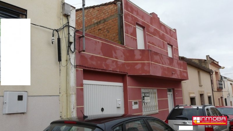 CASA NUEVO EN VENTA EN VALDETORRES (CENTRO)