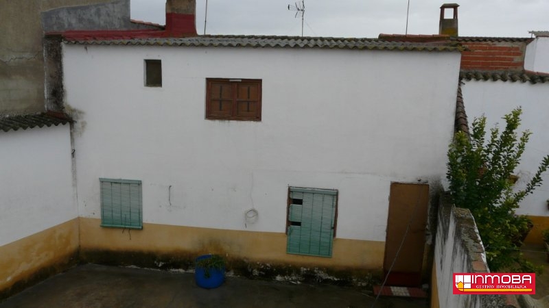 CASA NUEVO EN VENTA EN VALDETORRES (CENTRO)