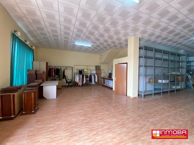 LOCAL NUEVO EN VENTA EN GUAREÑA (PERIFERIA)