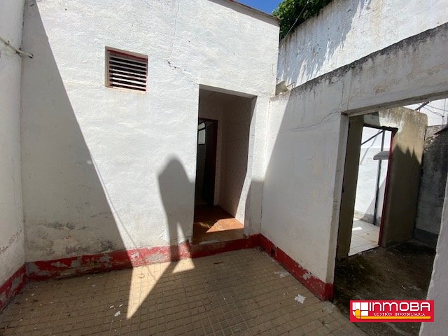 LOCAL NUEVO EN VENTA EN GUAREÑA (CENTRO)