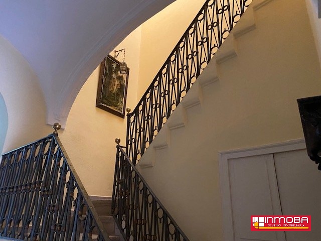 CASA SEÑORIAL NUEVO EN VENTA EN GUAREÑA (CENTRO)