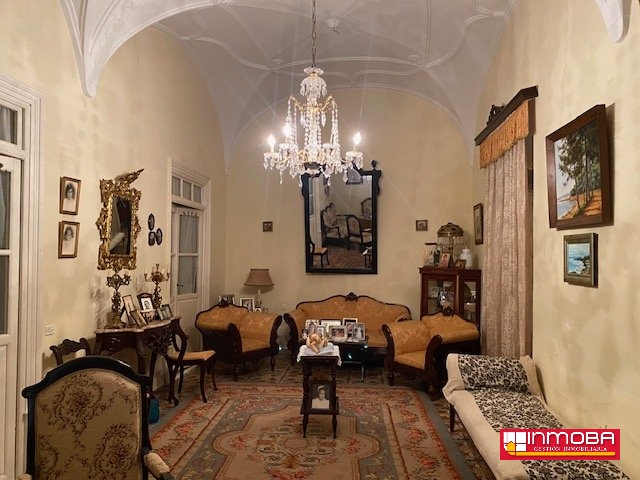 CASA SEÑORIAL NUEVO EN VENTA EN GUAREÑA (CENTRO)