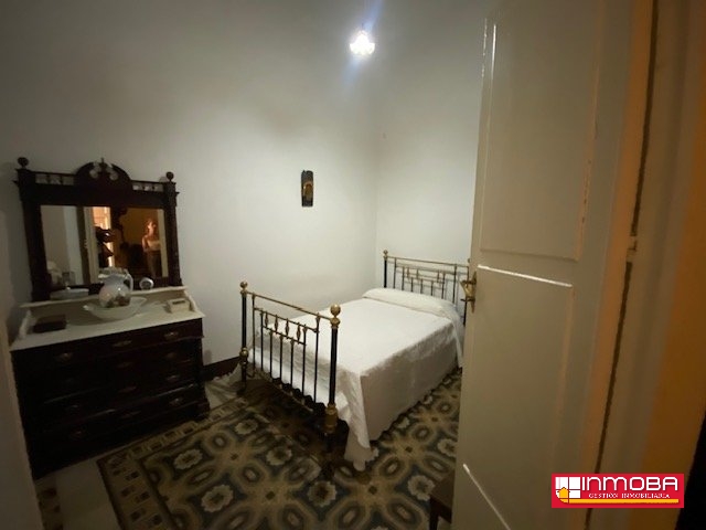 CASA SEÑORIAL NUEVO EN VENTA EN GUAREÑA (CENTRO)