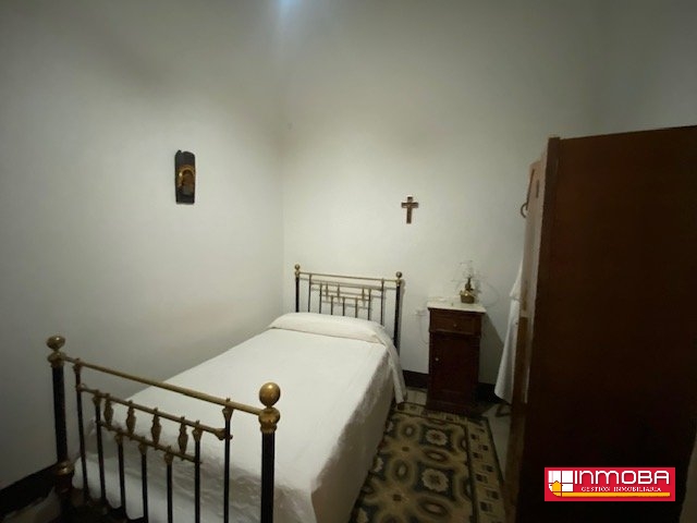 CASA SEÑORIAL NUEVO EN VENTA EN GUAREÑA (CENTRO)