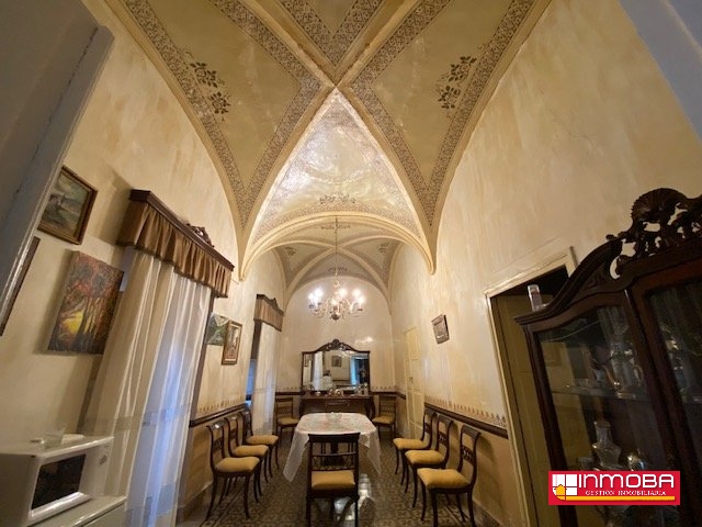 CASA SEÑORIAL NUEVO EN VENTA EN GUAREÑA (CENTRO)
