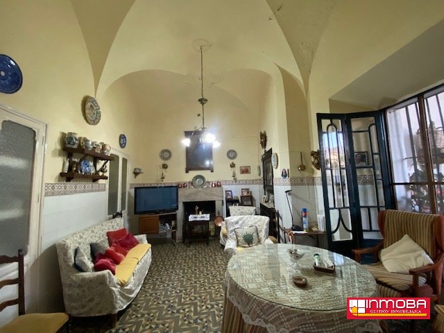 CASA SEÑORIAL NUEVO EN VENTA EN GUAREÑA (CENTRO)