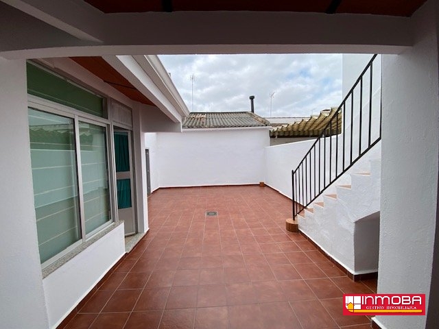 CASA NUEVO EN VENTA EN GUAREÑA (SEMI CENTRO)
