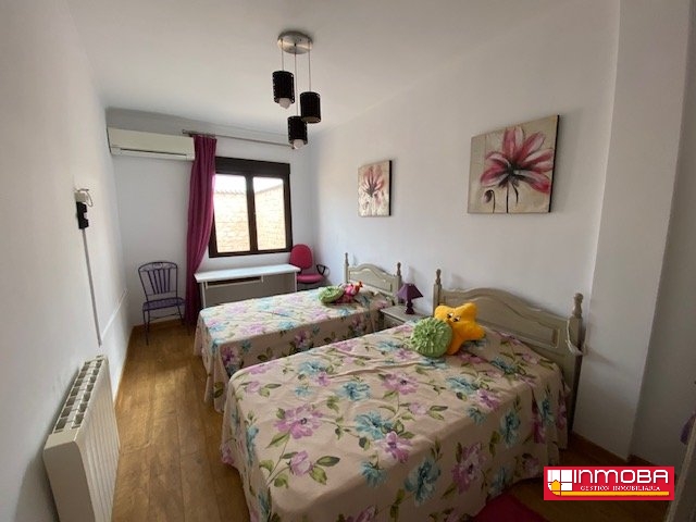 PISO NUEVO EN VENTA EN GUAREÑA (SEMI CENTRO)