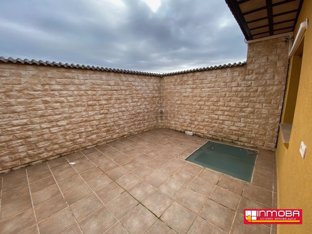 PISO NUEVO EN VENTA EN GUAREÑA (SEMI CENTRO)