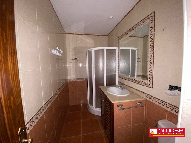 CASA NUEVO EN VENTA EN GUAREÑA (SEMI CENTRO)