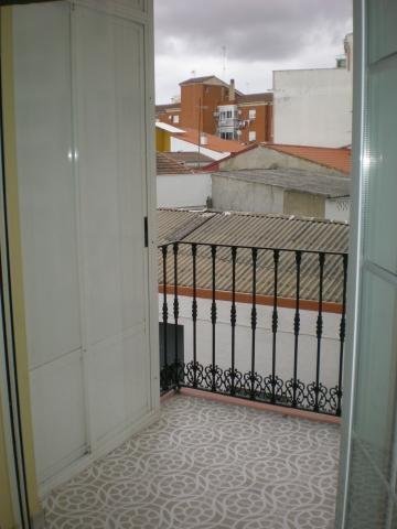 PISO NUEVO EN VENTA EN DON BENITO (ZONA COMERCIAL)