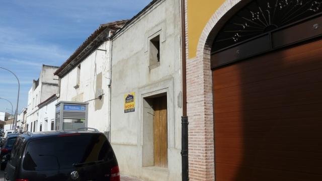 CASA NUEVO EN VENTA EN VILLANUEVA DE LA SERENA (EXTRARADIO)