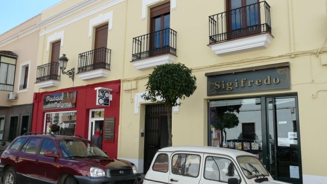EDIFICIO NUEVO EN VENTA EN GUAREÑA (CENTRO)