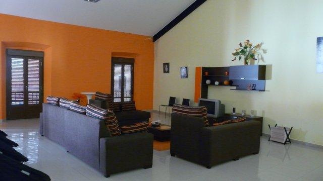 EDIFICIO NUEVO EN VENTA EN GUAREÑA (CENTRO)