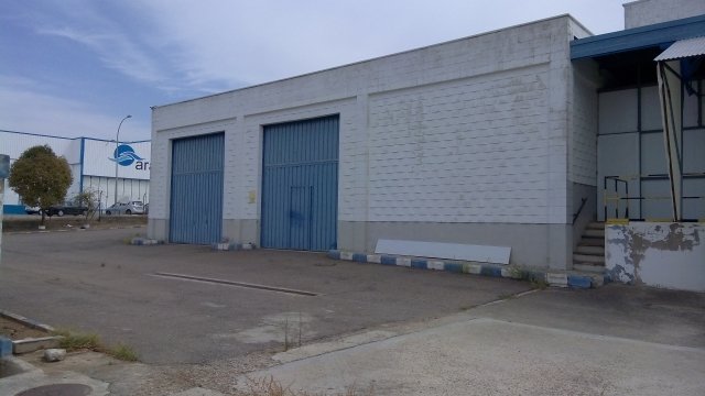 NAVE NUEVO EN VENTA EN MÉRIDA (POLIGONO INDUSTRIAL)