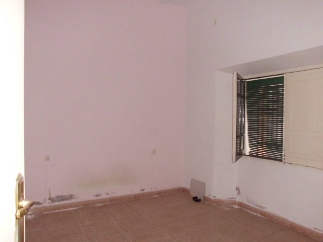 CASA NUEVO EN VENTA EN GUAREÑA (CENTRO)
